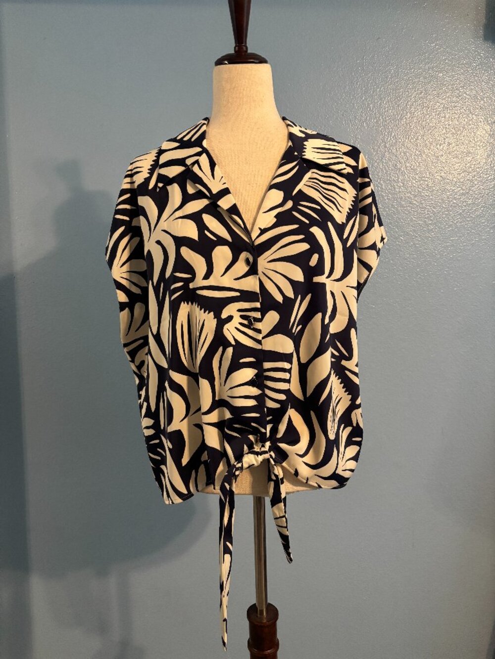 Floral Top - Floral Blouse - Navy Blue & Cream - Size XL - Rachel Zoe